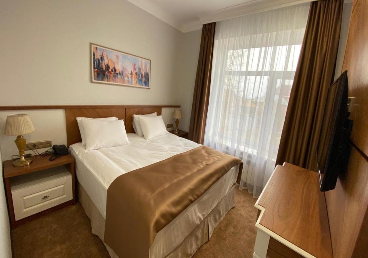 Boutique Hotel Kaspi Темиртау Экстерьер фото
